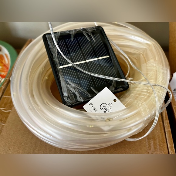 NIB 2pk Solar Lights for Outside by Pure Garden - Picture 10 of 11